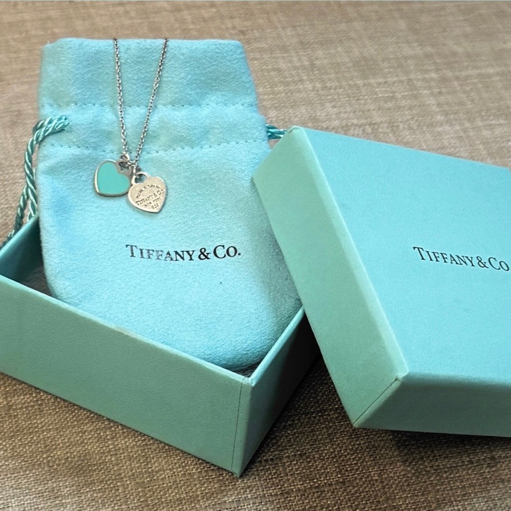 Tiffany and co necklace Return to tiffany heart